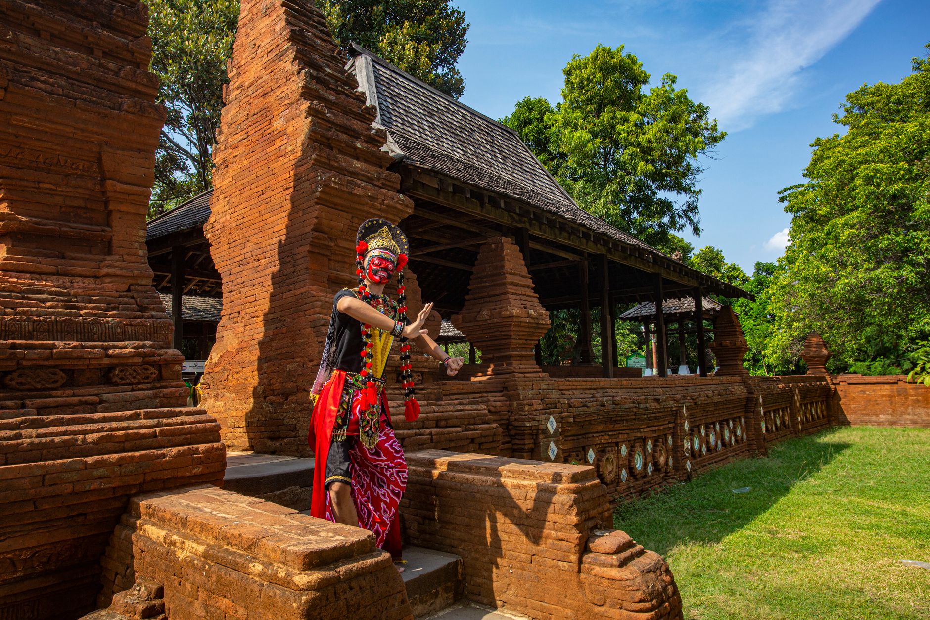 Menikmati Keindahan Ramayana Ballet di Candi Prambanan Akhir Pekan Ini