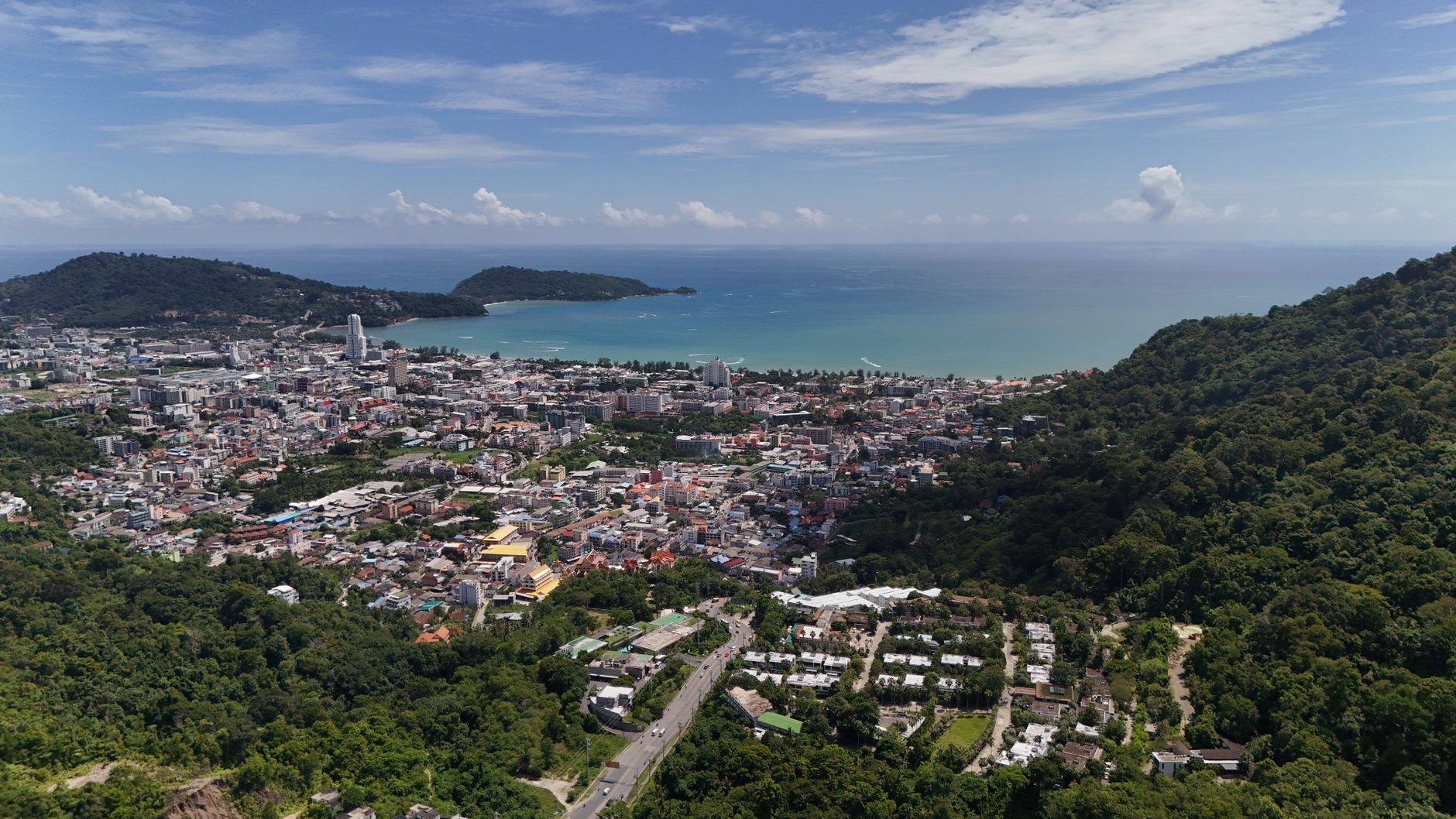 Layan Phuket - ceny mieszkań w 2026 i porównanie z Bang Tao