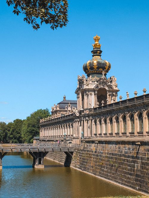 Free Elegant view of the Crown Gate at Zwinger Palace, Dresden under a clear blue sky. Stock Photo