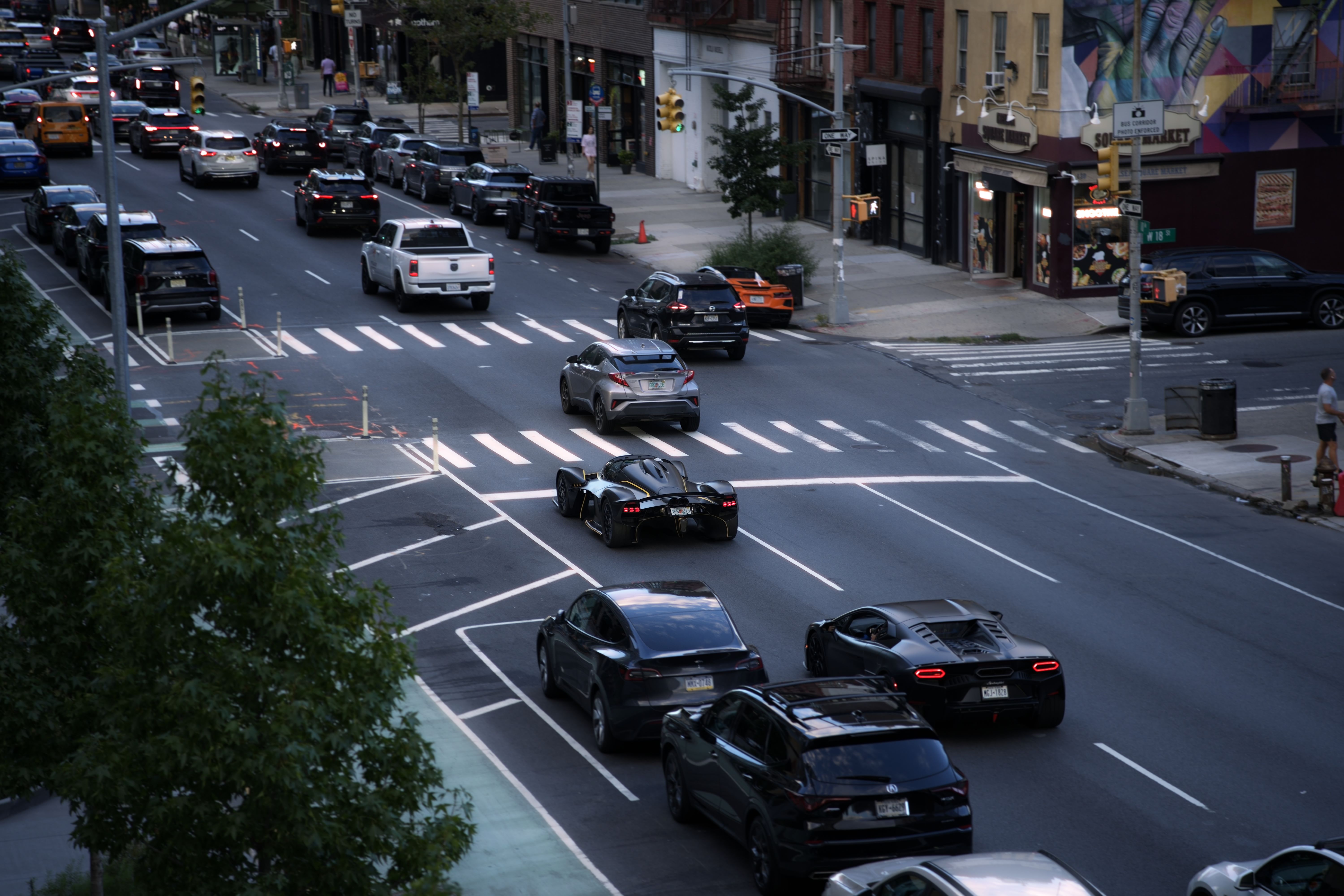 Autonomous vehicles need More than AI: Why connectivity is key to scaling mobility — Photo by pixtelslinks on Pexels