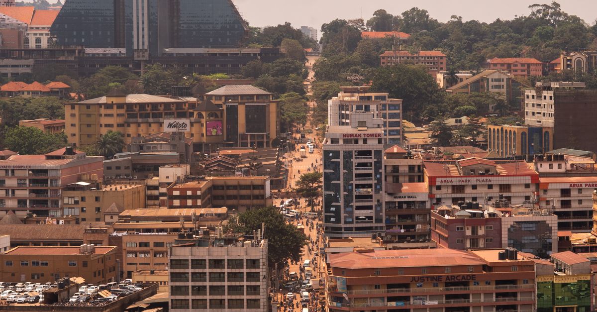 Cómo la infraestructura vial impulsa la competitividad de la industria ugandesa Cómo la infraestructura vial impulsa la competitividad de la industria ugandesa