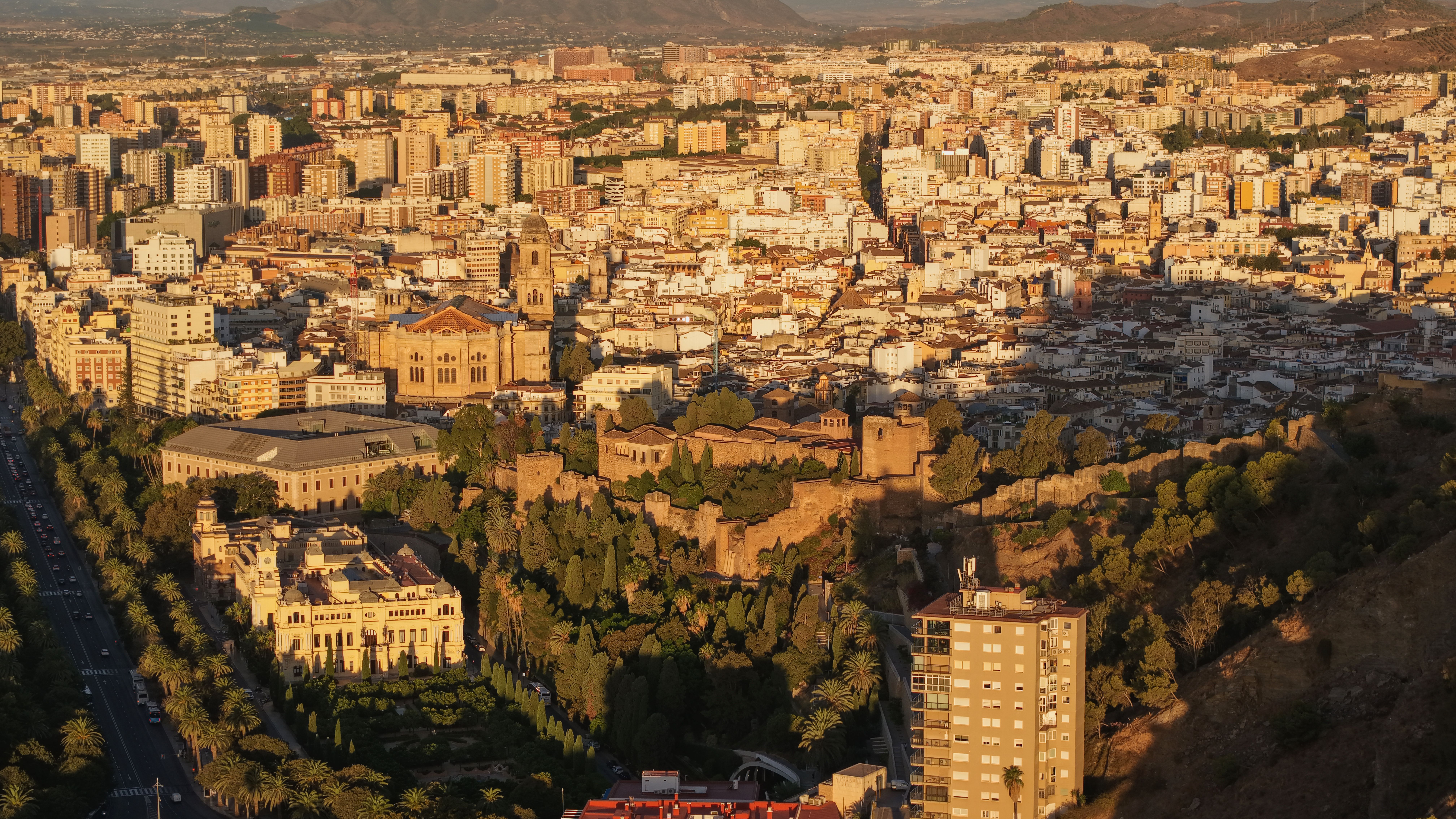 Landmarks in Porta Del Sol