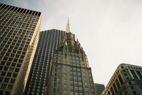 Free A view of Chicago's beautiful historic skyscrapers leaning into the sky. Stock Photo