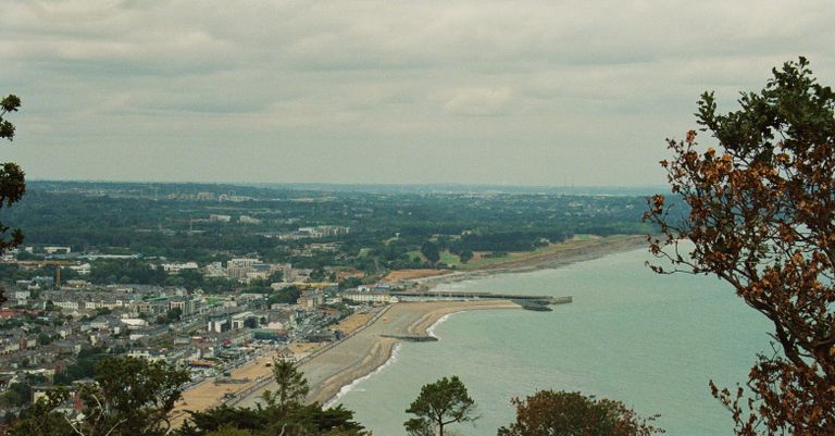 Tánaiste allocates €170,000 to Bray women’s employment project