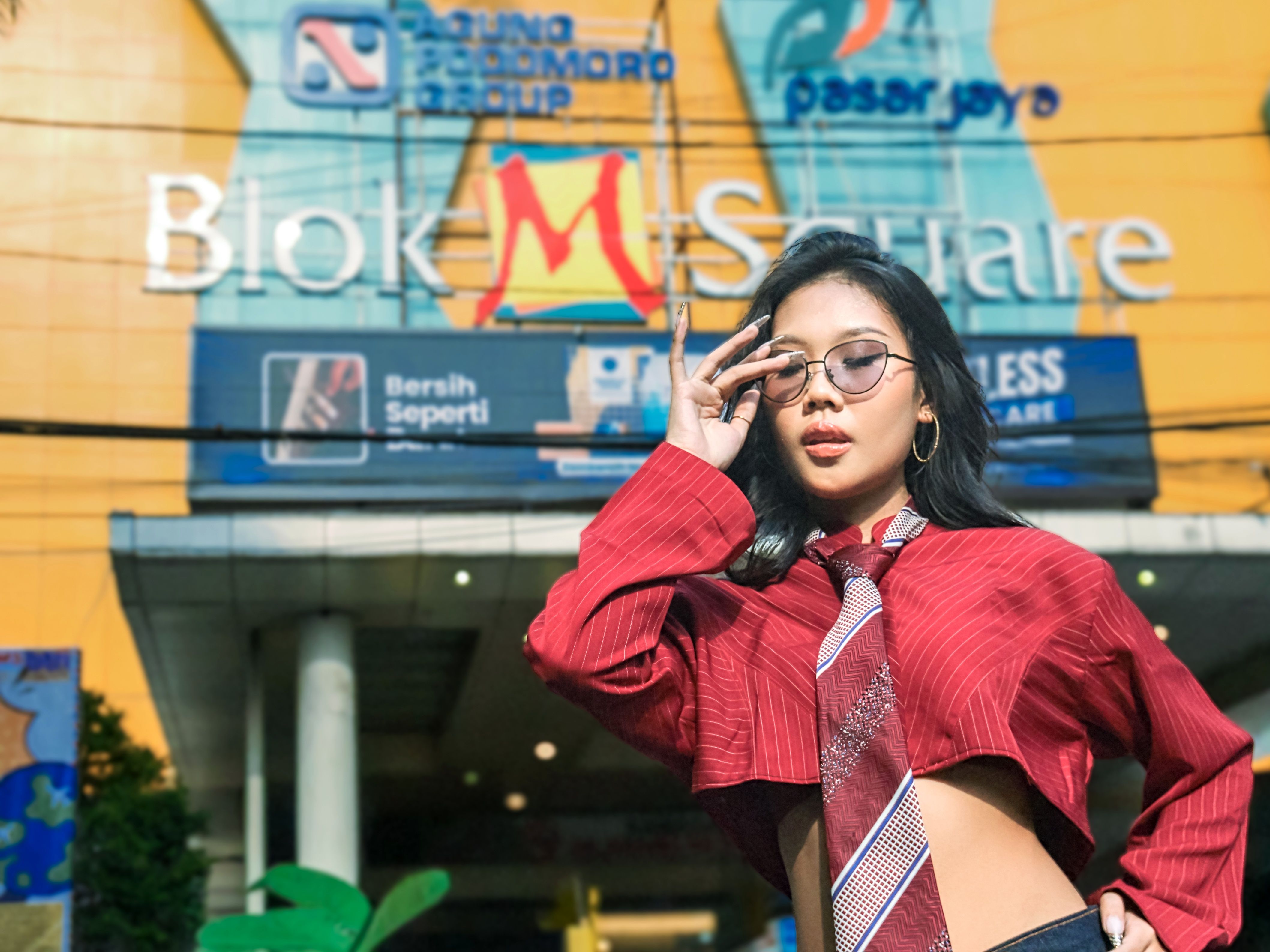 Meet Tamar Mendelssohn | Fashion &amp; wardrobe stylist — Photo by Andri Wijayanto on Pexels