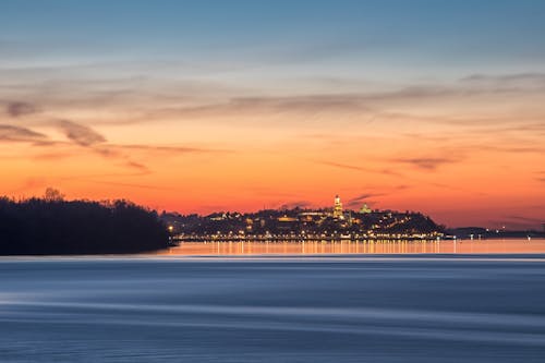 Základová fotografie zdarma na téma bělehrad, jezero, millenium tower