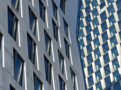 Free Close-up of contemporary architecture in Brussels, showcasing geometric patterns and reflections. Stock Photo
