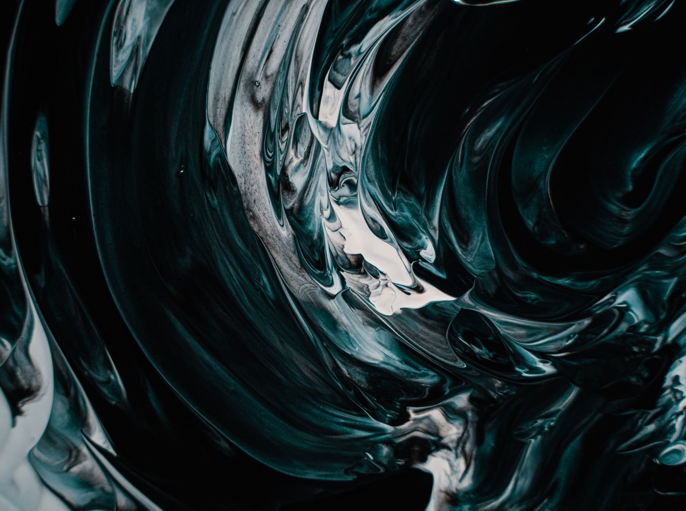 Marbled dark pigment swirl, photo by Edou Hoekstra on Pexels