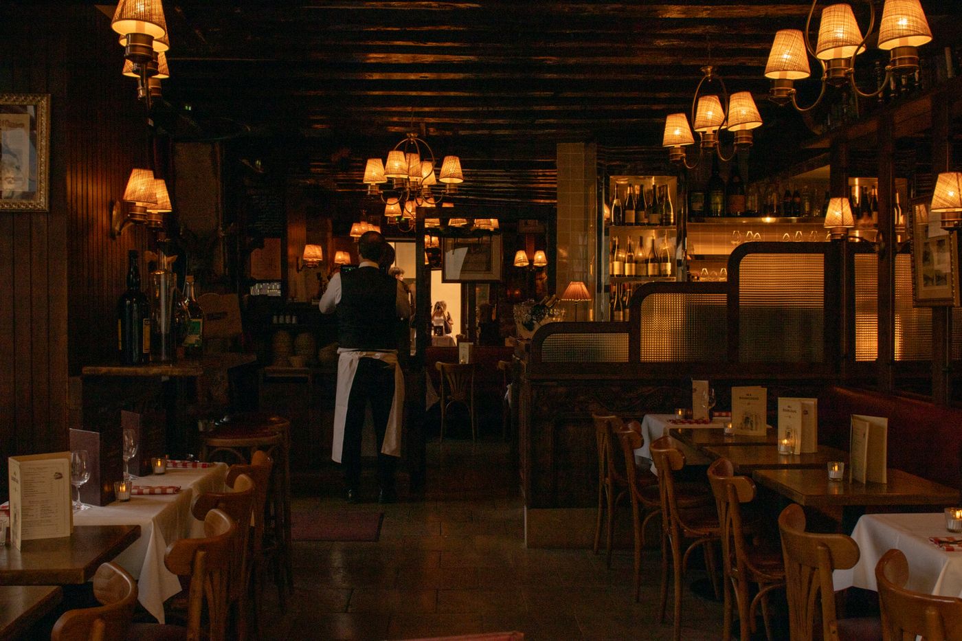 The dining room on a Saturday night