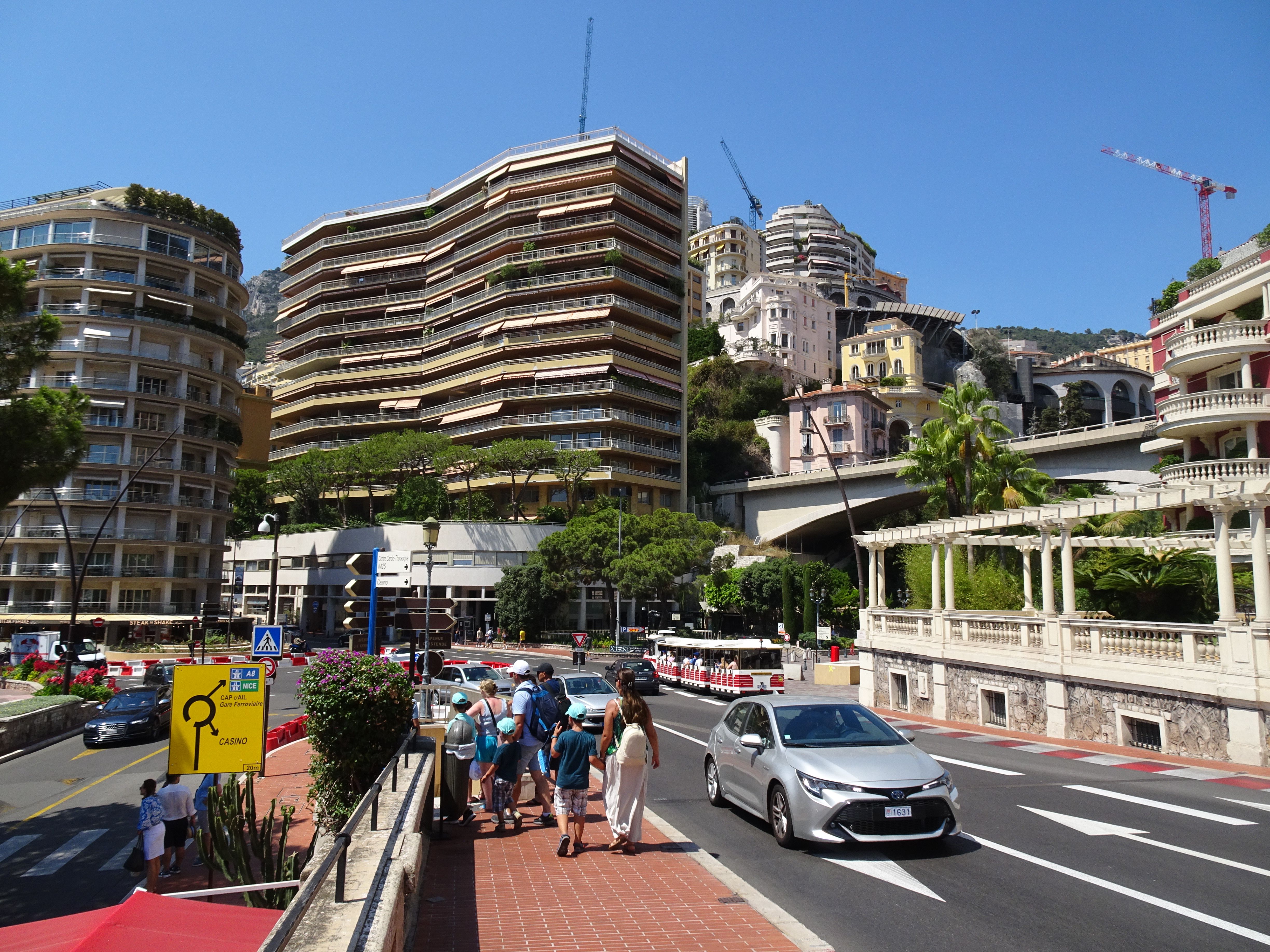 Avenue Crovetto Franchi