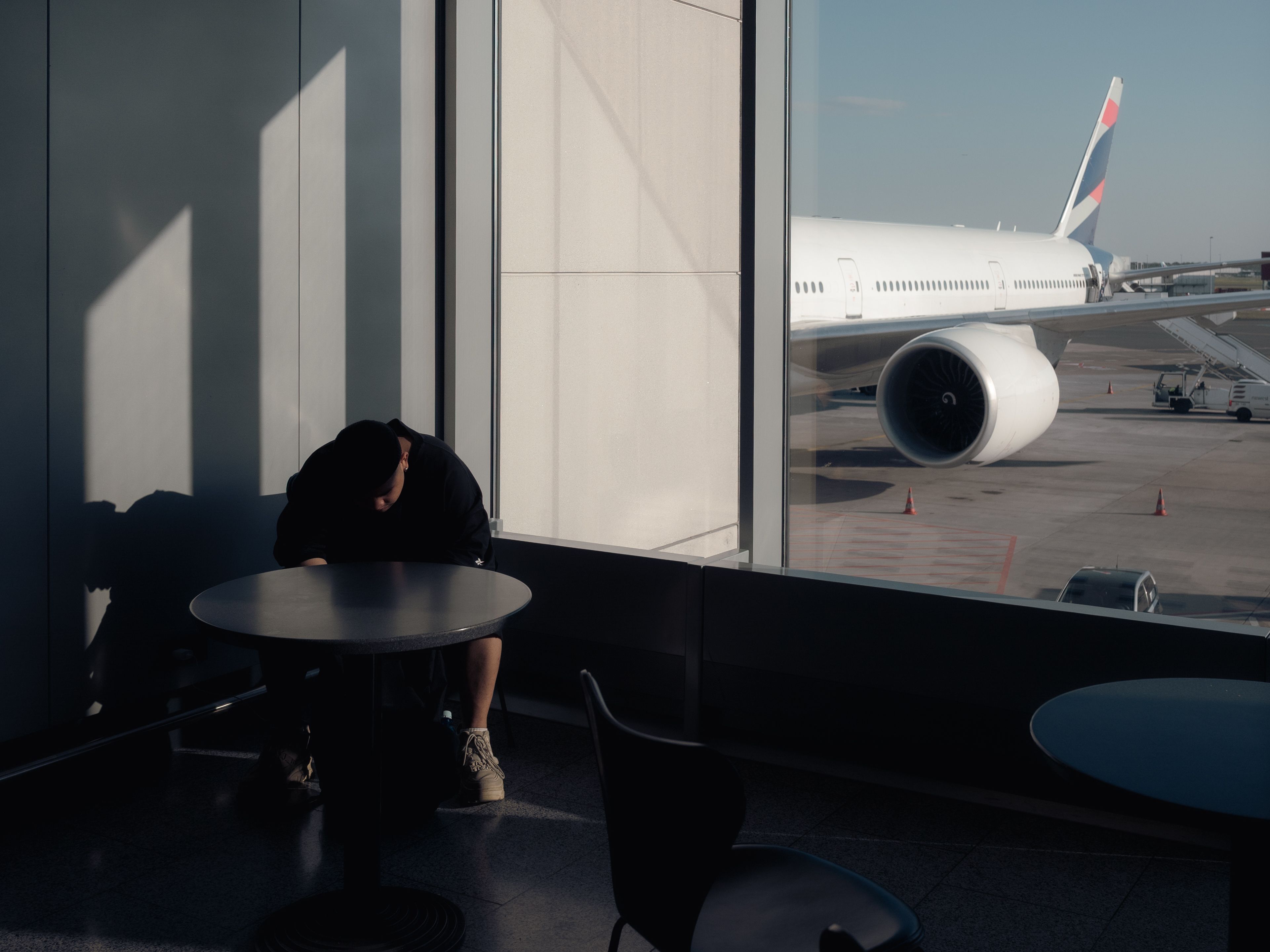 The Travel Gear I Stopped Leaving at Home After a Year Of Points Runs — Photo by Andreas Klug on Pexels