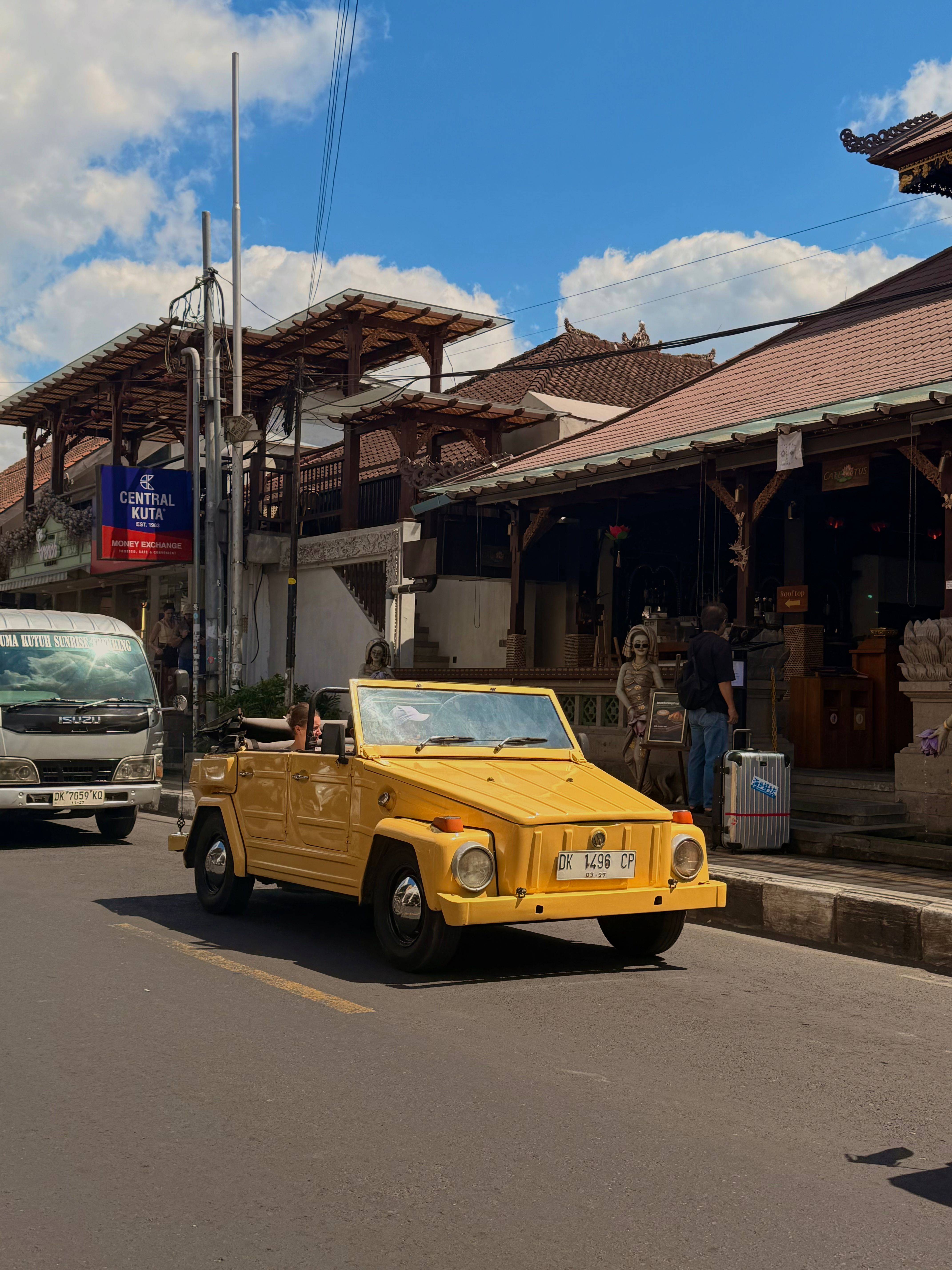 Volkswagen Safari on a Bedugul Jatiluwih Tanah Lot countryside tour in Bali