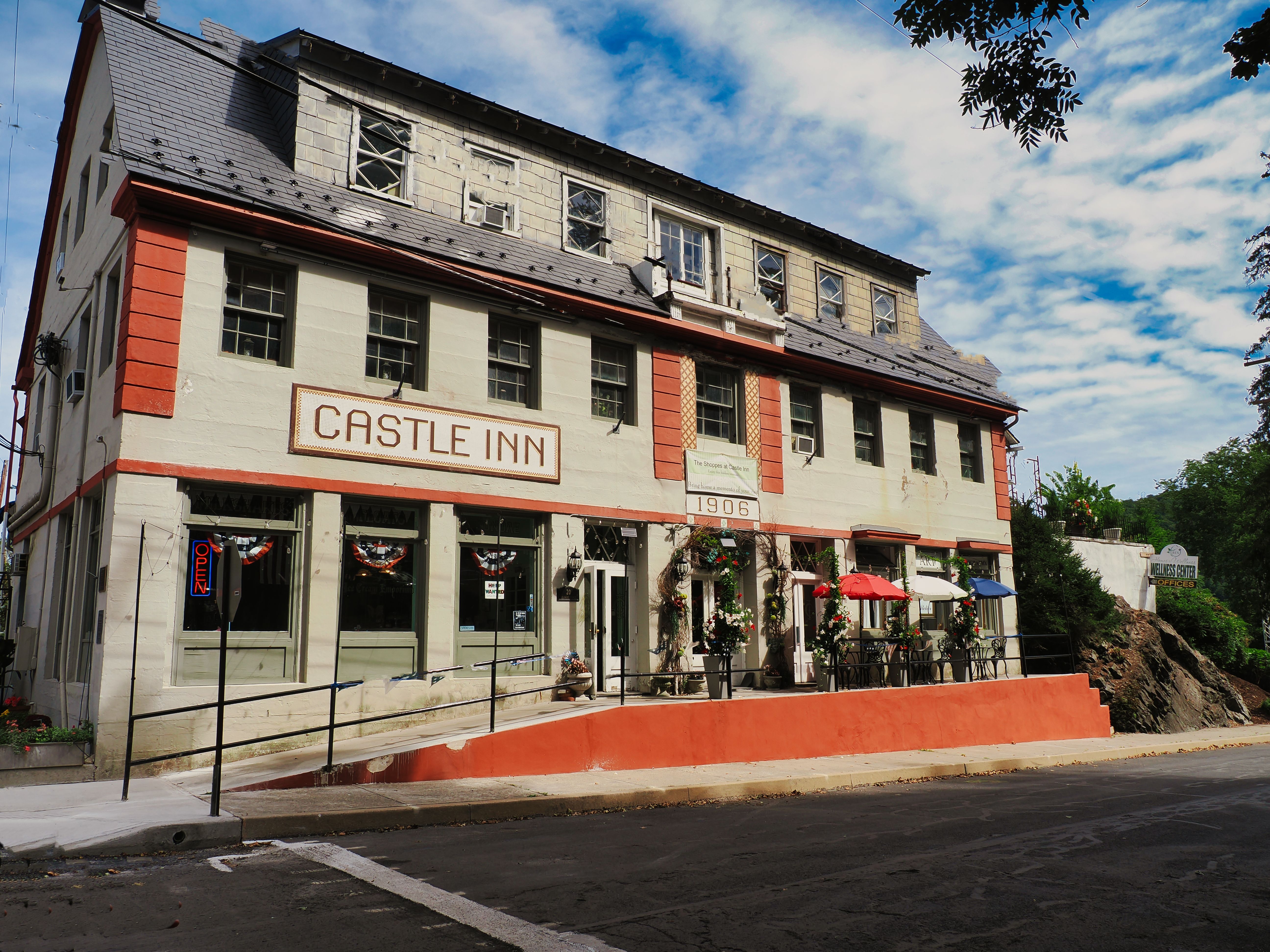 A charming view of the historic Castle Inn located in Delaware Water Gap, Pennsylvania.