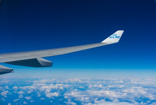 Foto Del Avión Klm Blanco Y Azul