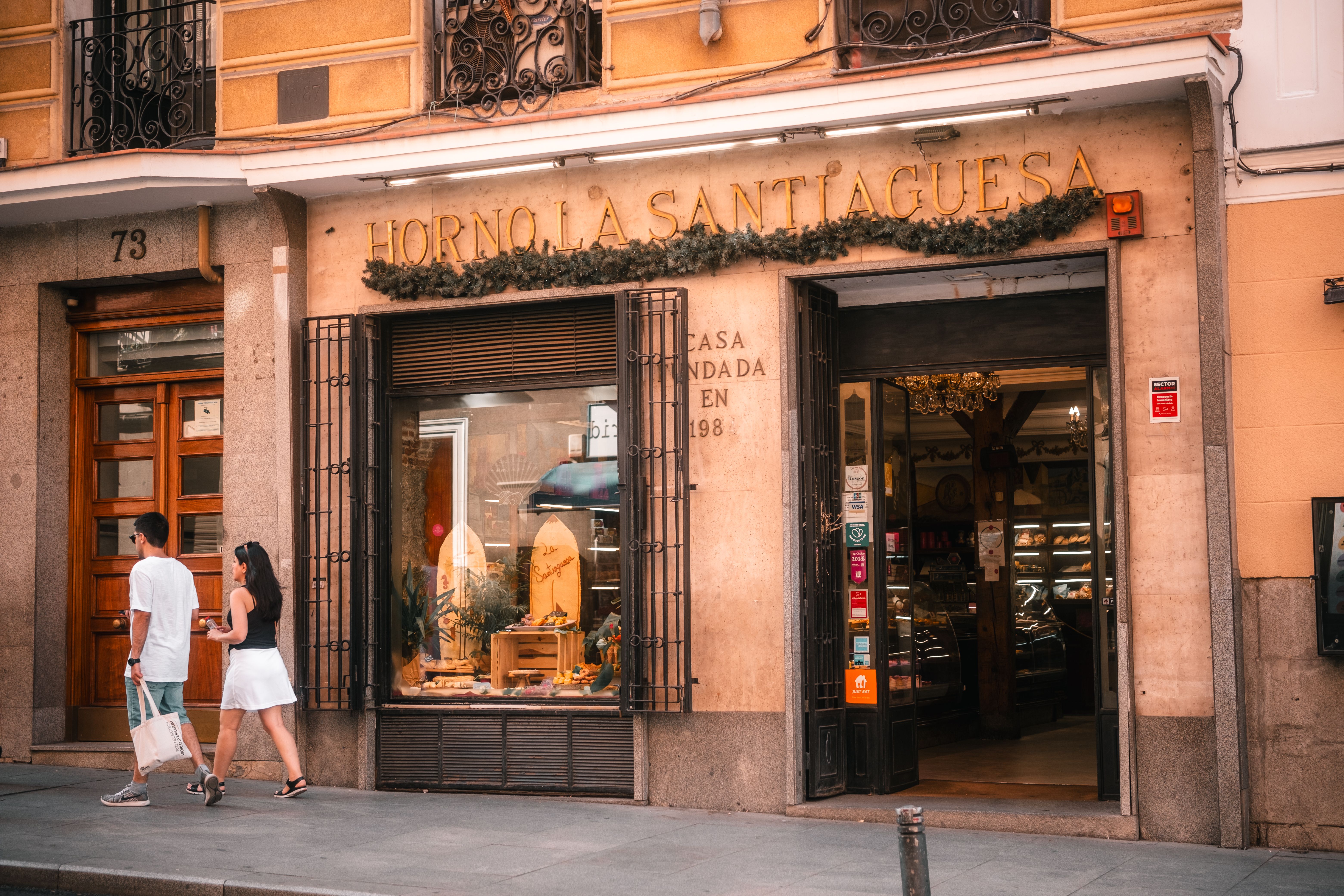 Traspaso de negocio de panadería y bocadillos gourmet en Italia