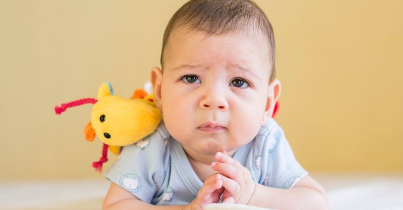 Hoquet bébé : 5 astuces efficaces rapides