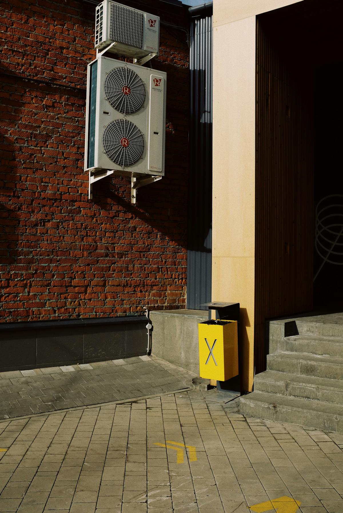 Vaughan industrial corridor with modern logistics facilities and commercial trucks where mobile repair service provides 24/7 emergency roadside assistance