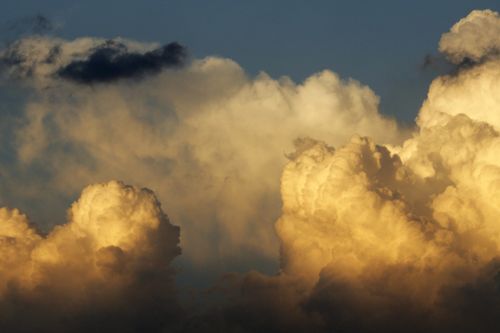 Free Capture of golden clouds resembling a dramatic sky in Paraná, Brazil. Stock Photo