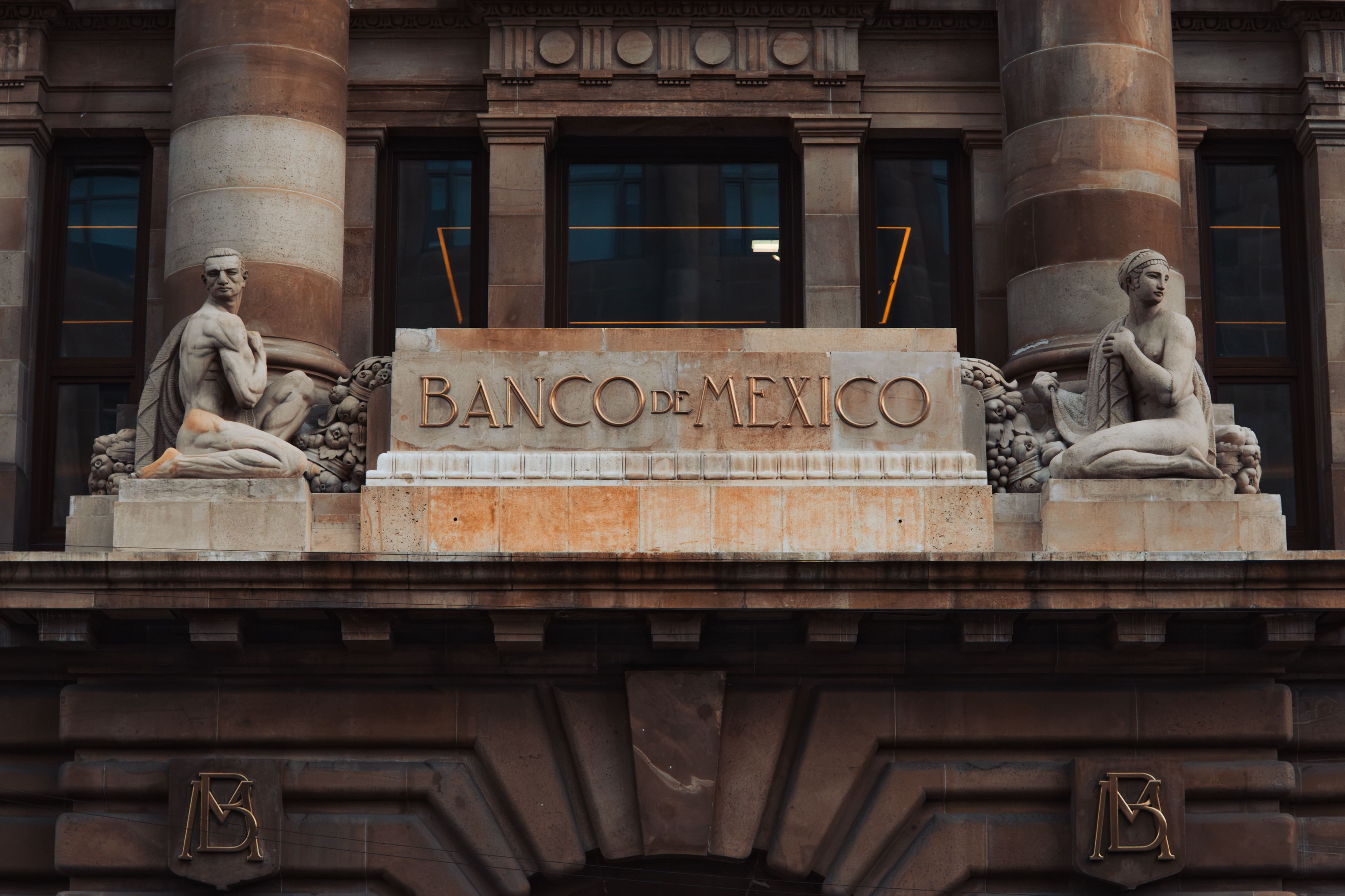 Latin America Awaits Mexico Rate Call Amid Thin Trading