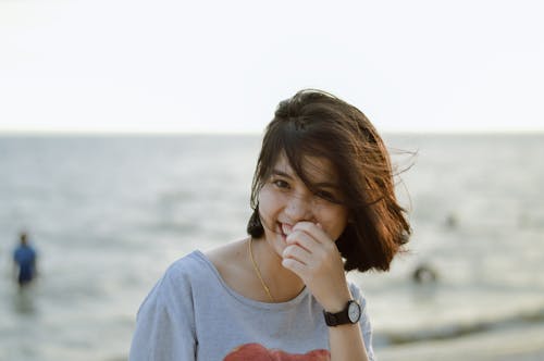 Free Smiling Woman with Short Hair Stock Photo