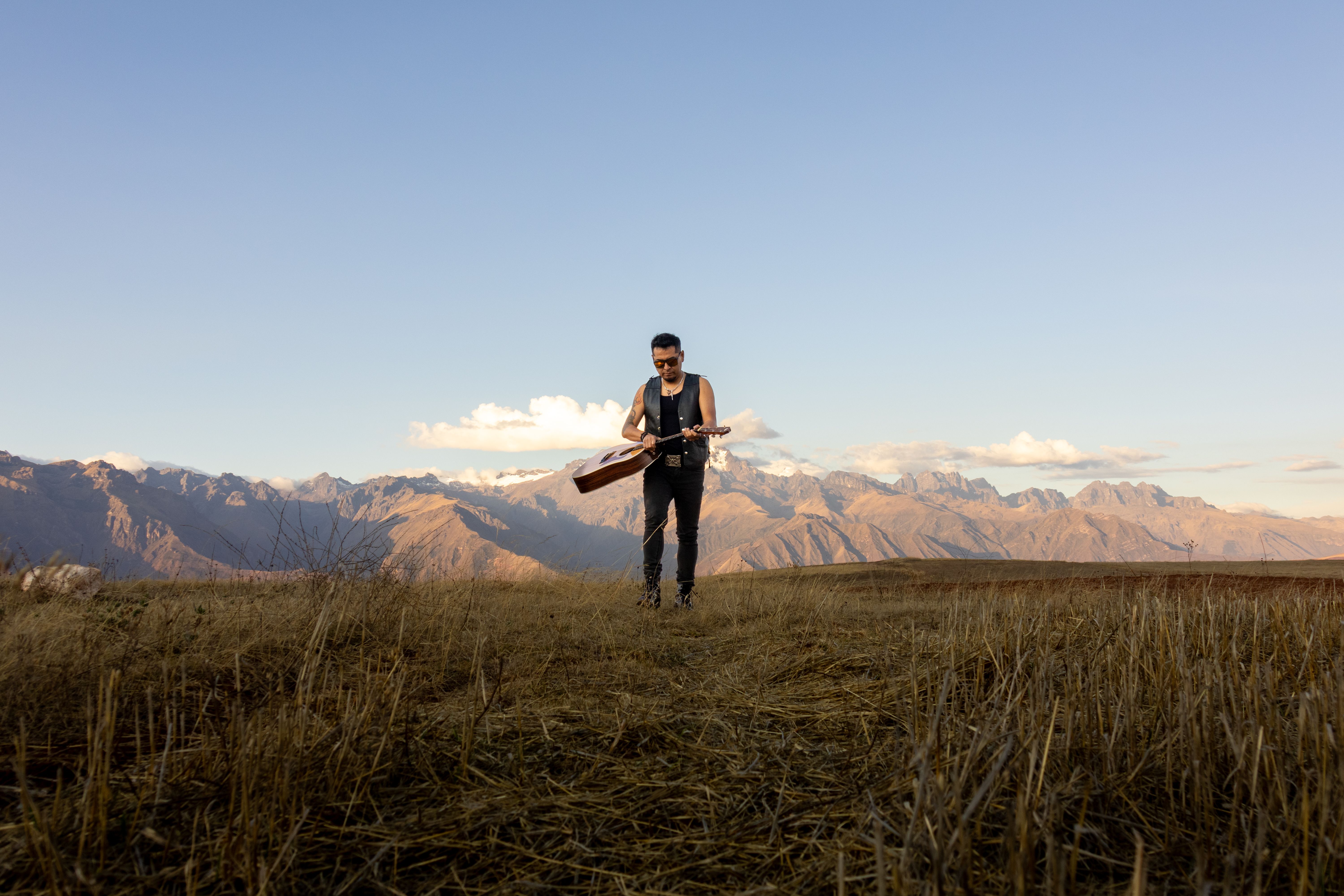 Bear Greg - Songs Of Earth And Power 01 The Infinity Concertol