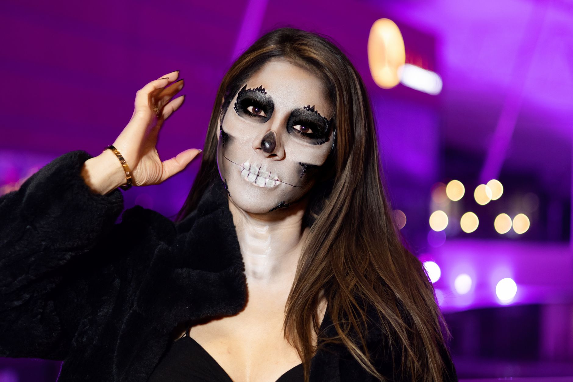 What to buy and book for a Christmas party beauty look
