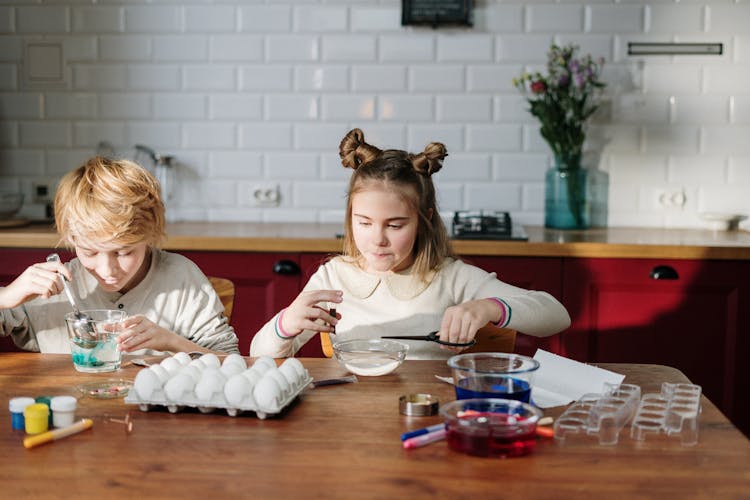 Kids Making DIY Easter Eggs