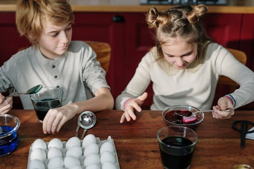 Kids Making DIY Easter Eggs
