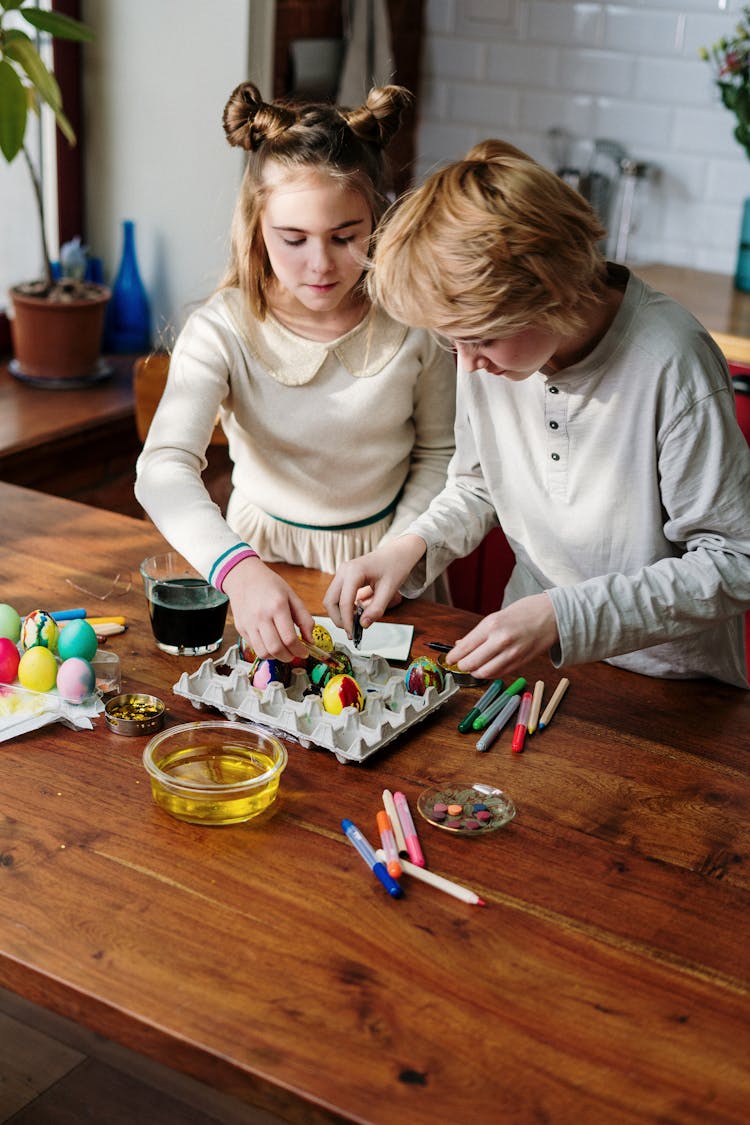 Kids Making DIY Easter Eggs