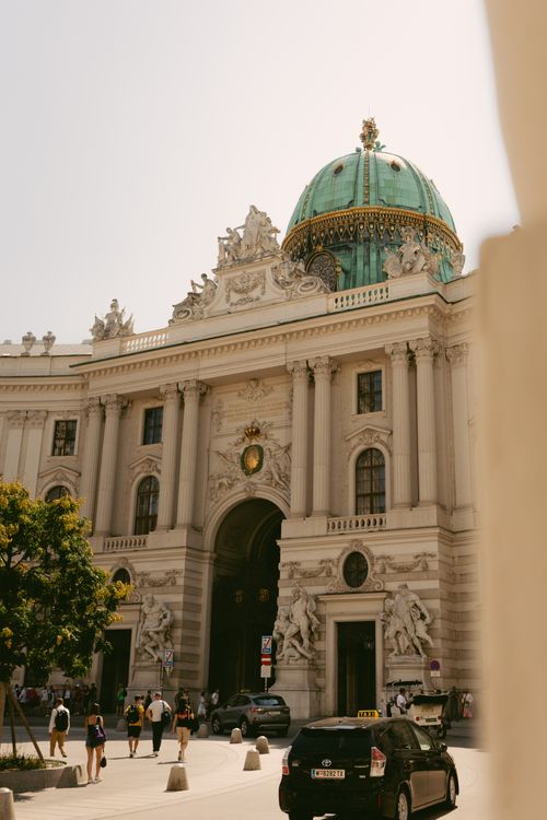 Free Capture the grandeur of Hofburg Palace in Vienna, showcasing its historic architecture. Stock Photo