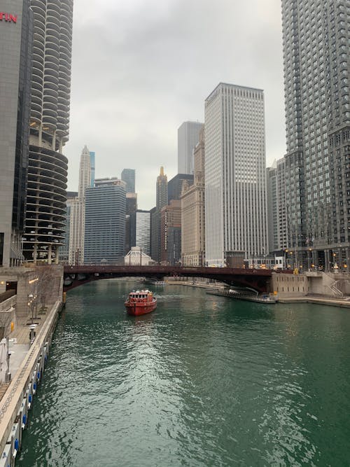 Ilmainen kuvapankkikuva tunnisteilla arkkitehtuuri, chicago-joki, joki