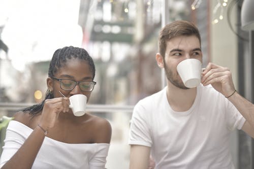 Gratis stockfoto met brillen, cappuccino, dageraad