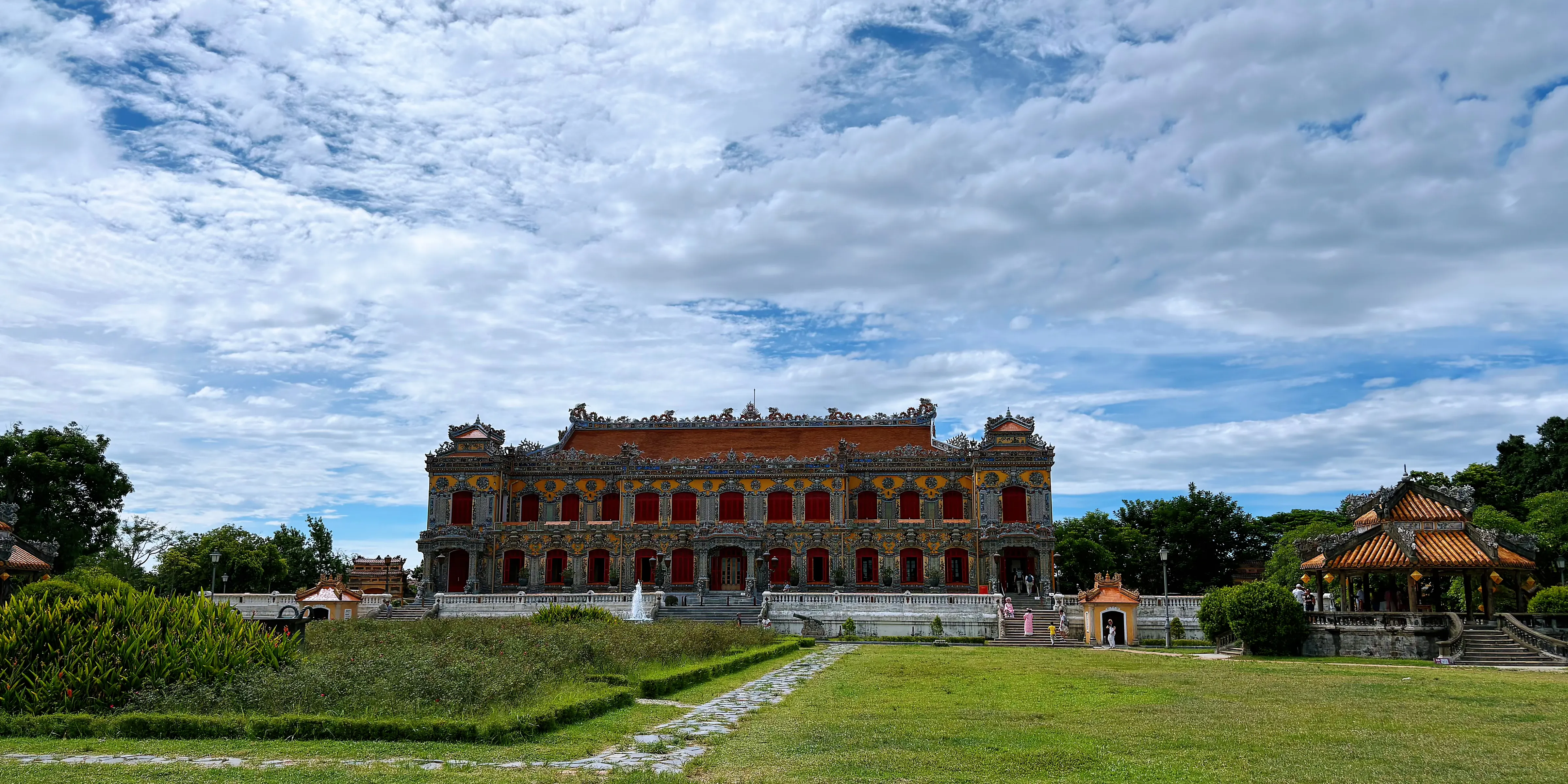 Private 2-Day Hue to Phong Nha Cave Tour
