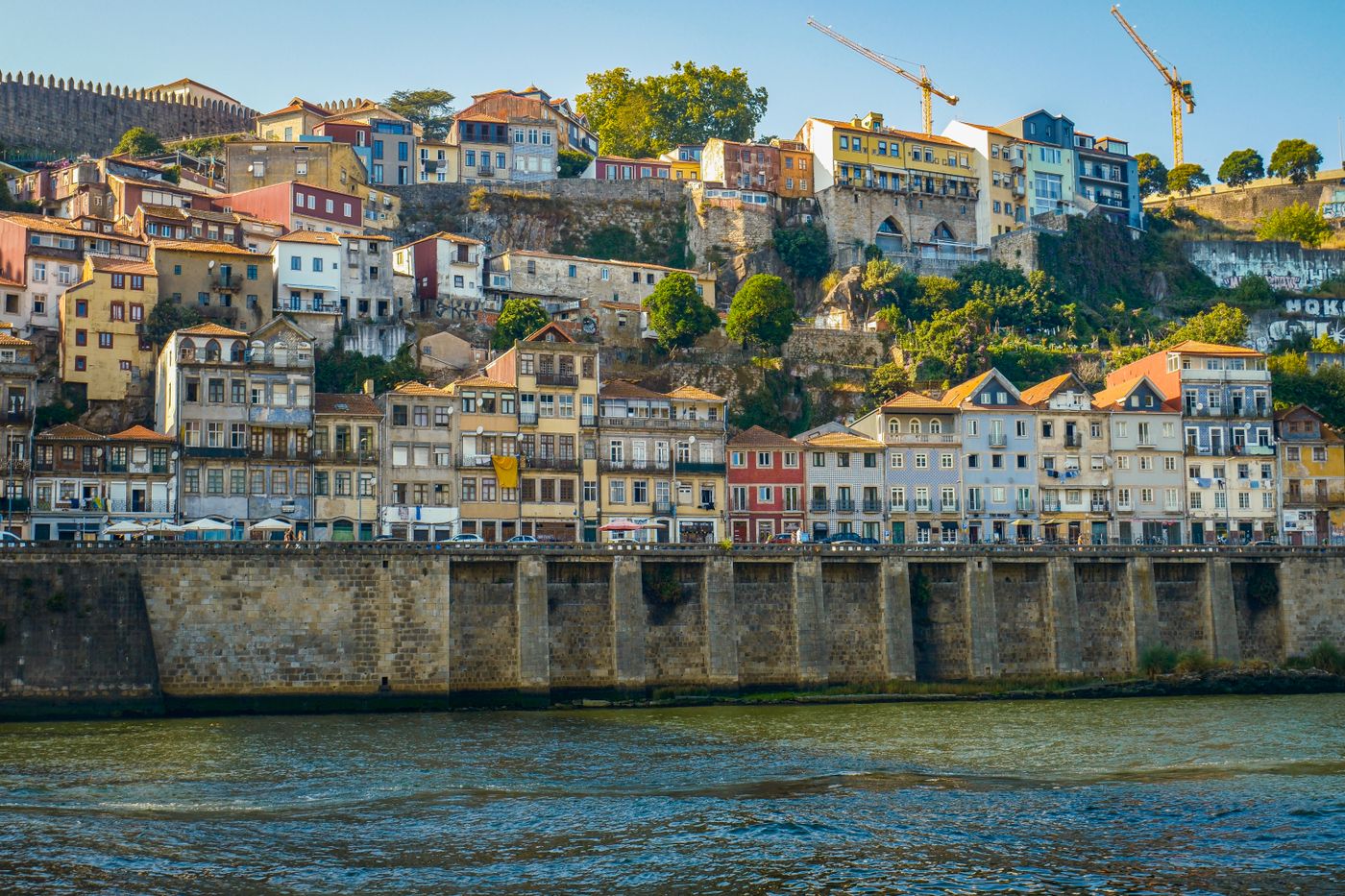 Portugal’s Expat and Digital Nomad Scene: Finding Your Community and a Place to Work
