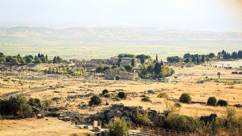 Free Explore the vast landscape of ancient Hierapolis ruins in Denizli, Turkey. Stock Photo