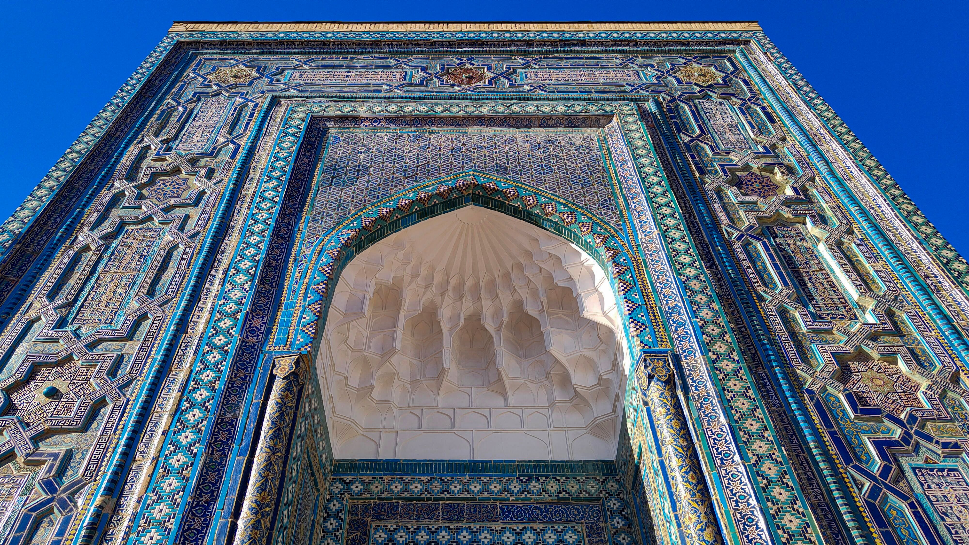 Uzbekistan Samarkand Registan mosque blue tile architecture
