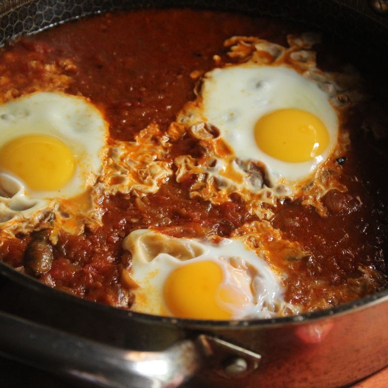 Tomato and Chickpea Shakshuka on a Budget