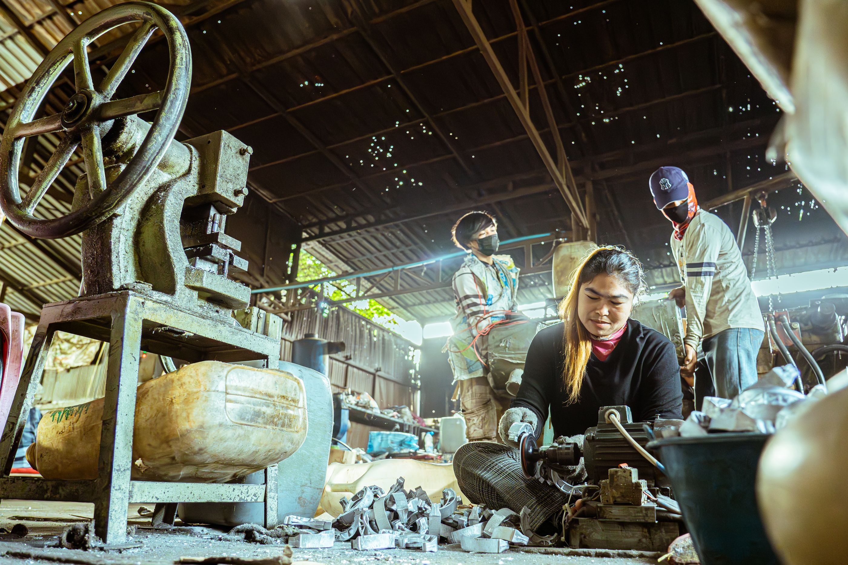 car manufacturing plant workers