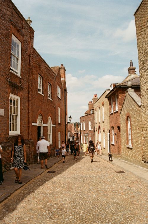 Free Explore the historic charm of a cobbled street in Rye, England, with timeless architecture. Stock Photo