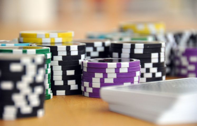 Grafik zur Darstellung von Ein- und Auszahlungslimits im deutschen Online Glücksspielmarkt
