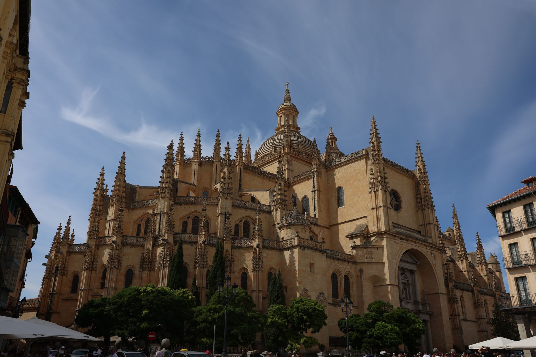 Christmas and New Year 2026 in Segovia: Where to Stay and Booking Tips