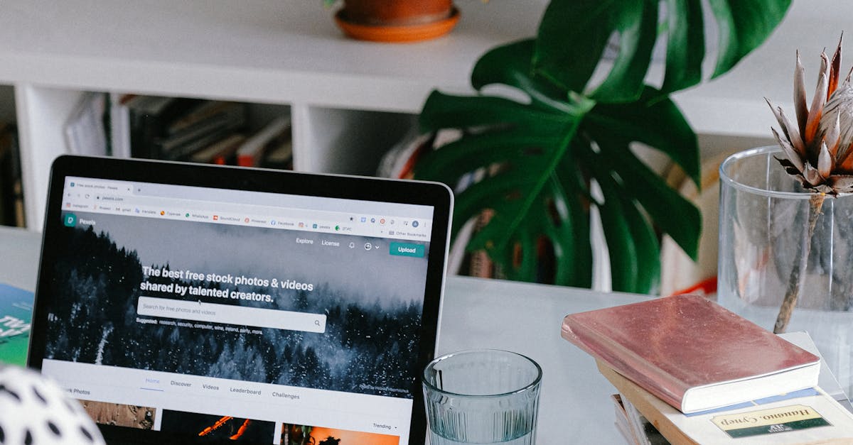 How to right-click on a Mac trackpad