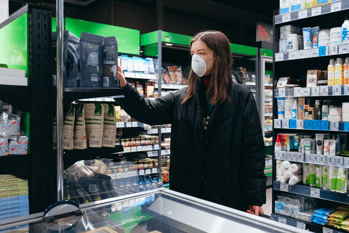 Free Woman in Face Mask Shopping in Supermarket Stock Photo