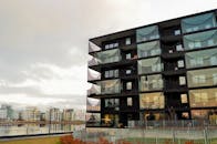 瑞典诺塔列海滨有一座外观独特的当代公寓楼