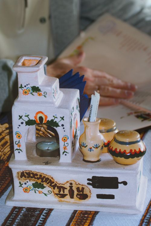 Free Decorative Ukrainian ceramic with floral patterns and candles. Stock Photo