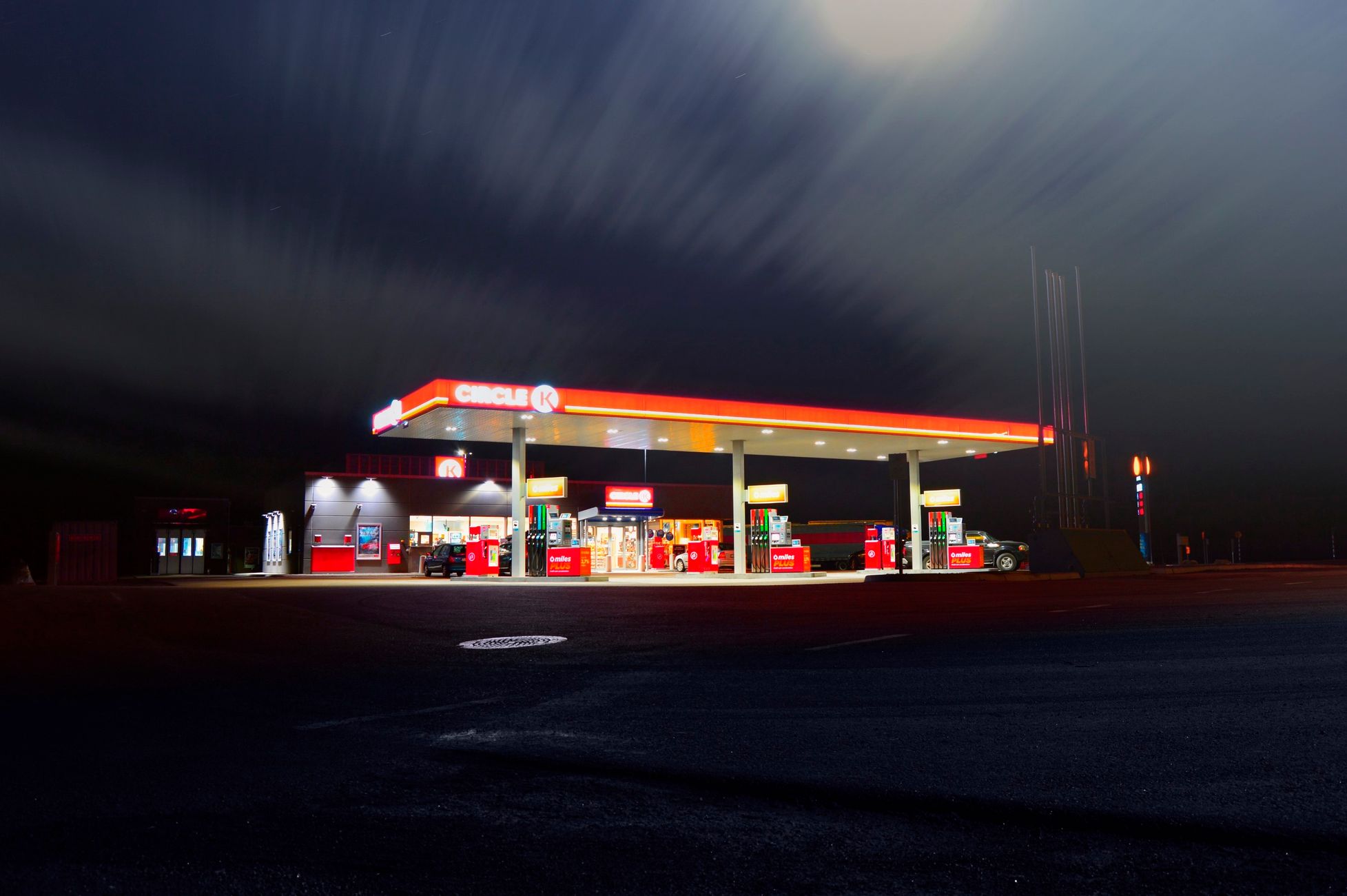 Pompstation A59 bij Fijnaart weer open na sluiting
