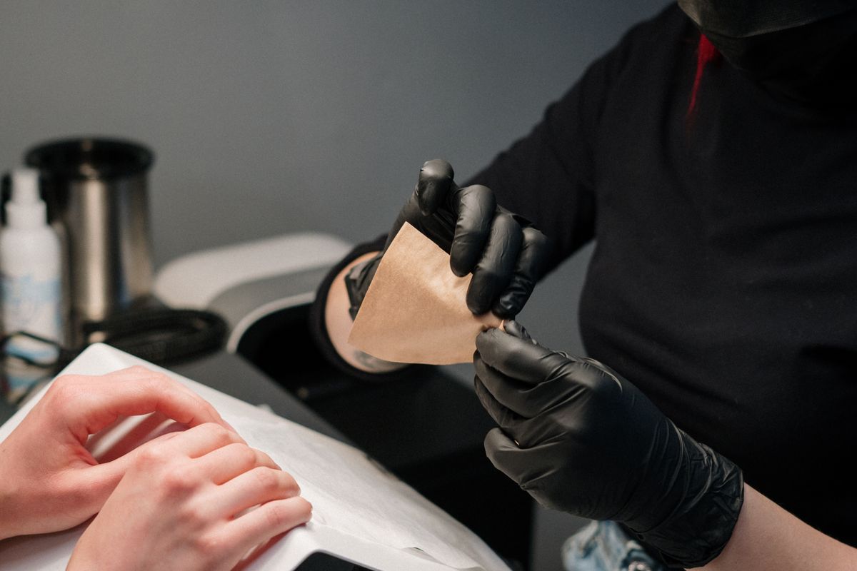 Nageltechnik-Vergleich: BIAB, Schablonetechnik, Gel vs. Acryl – Was passt zu dir?