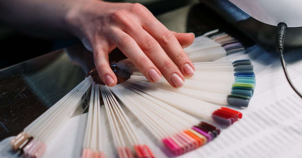 How to do dip nails with gel polish