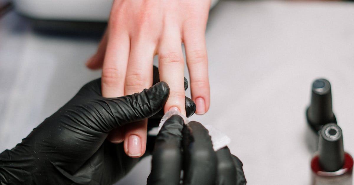 How to fix a fingernail that keeps splitting