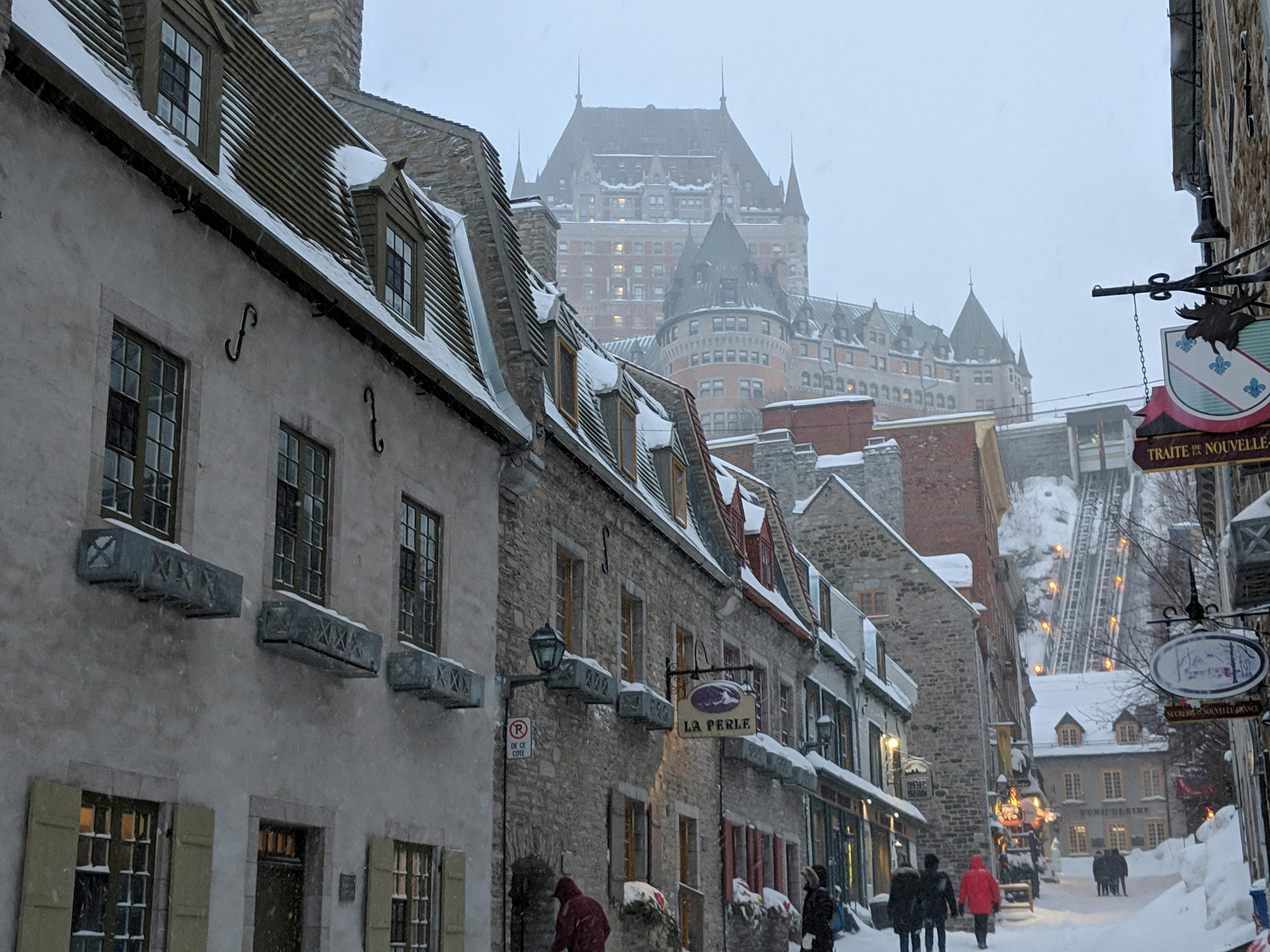 Nail salons in Quebec
